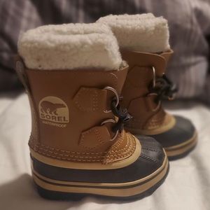 Kids Sorel boots size 6